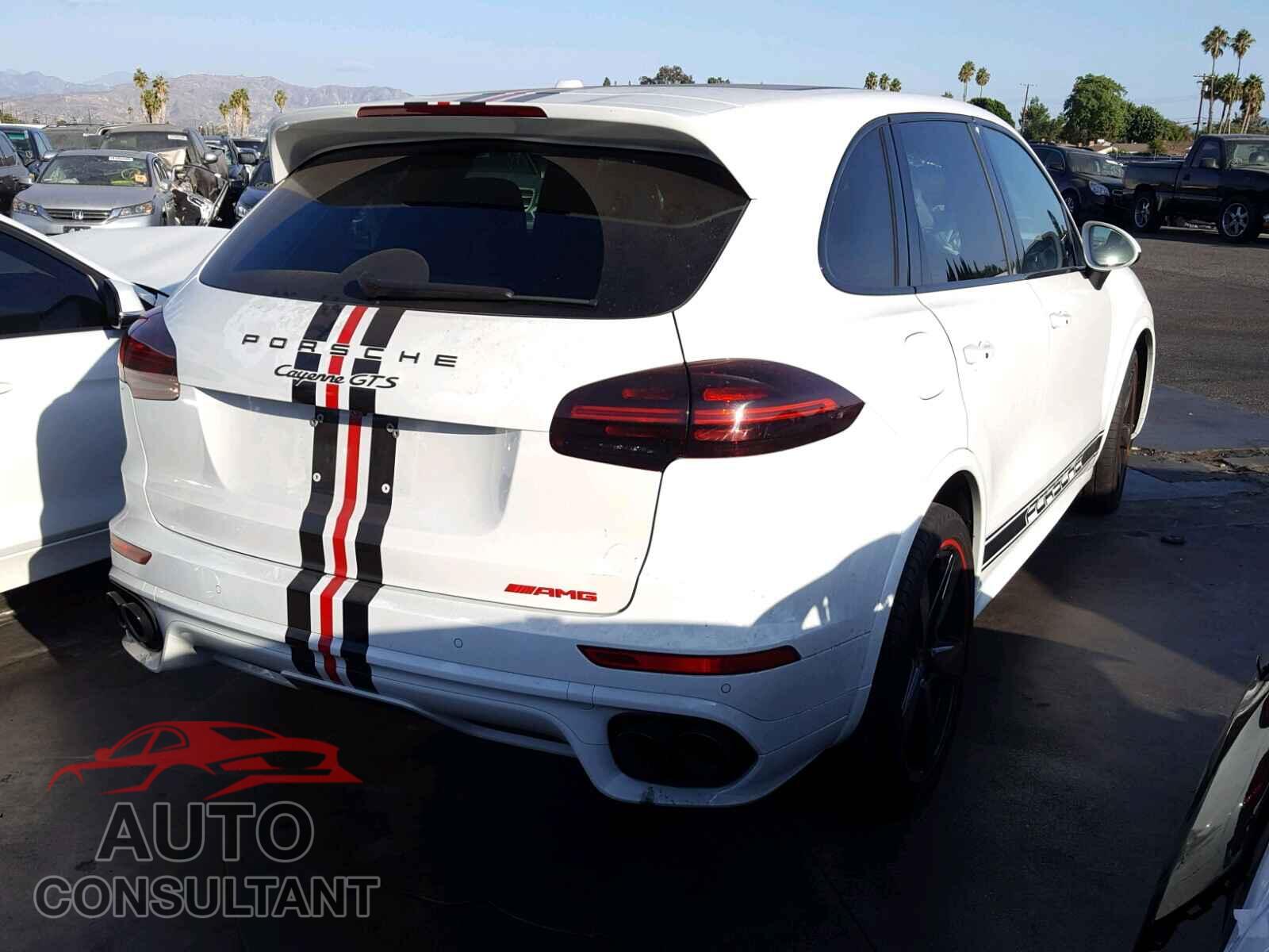 PORSCHE CAYENNE GTS 2016 - WP1AD2A28GLA79526