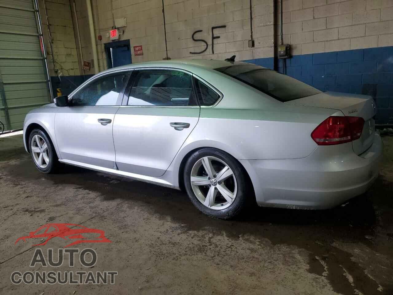 VOLKSWAGEN PASSAT 2014 - 1VWBT7A34EC079242
