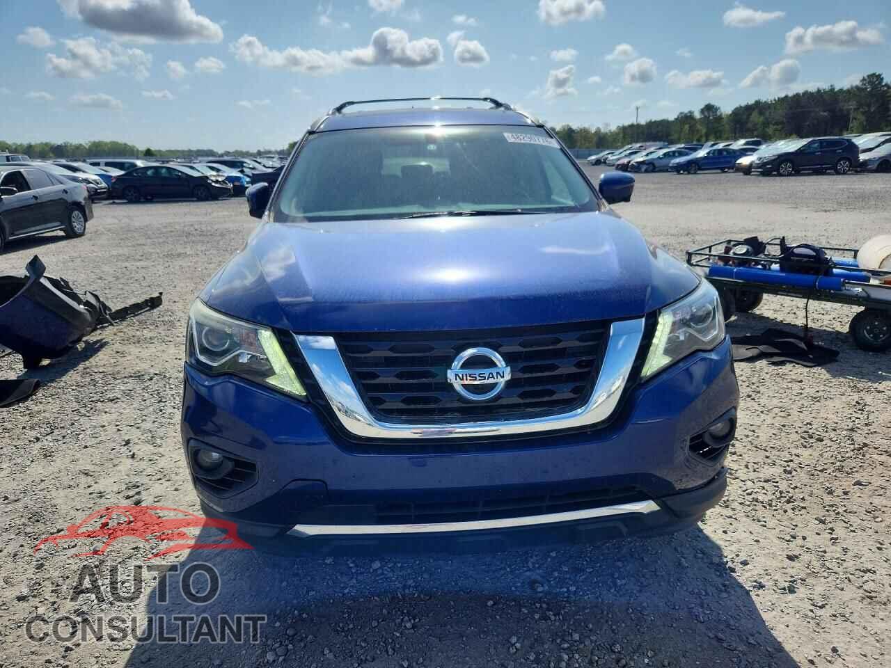 NISSAN PATHFINDER 2017 - 5N1DR2MN1HC675855