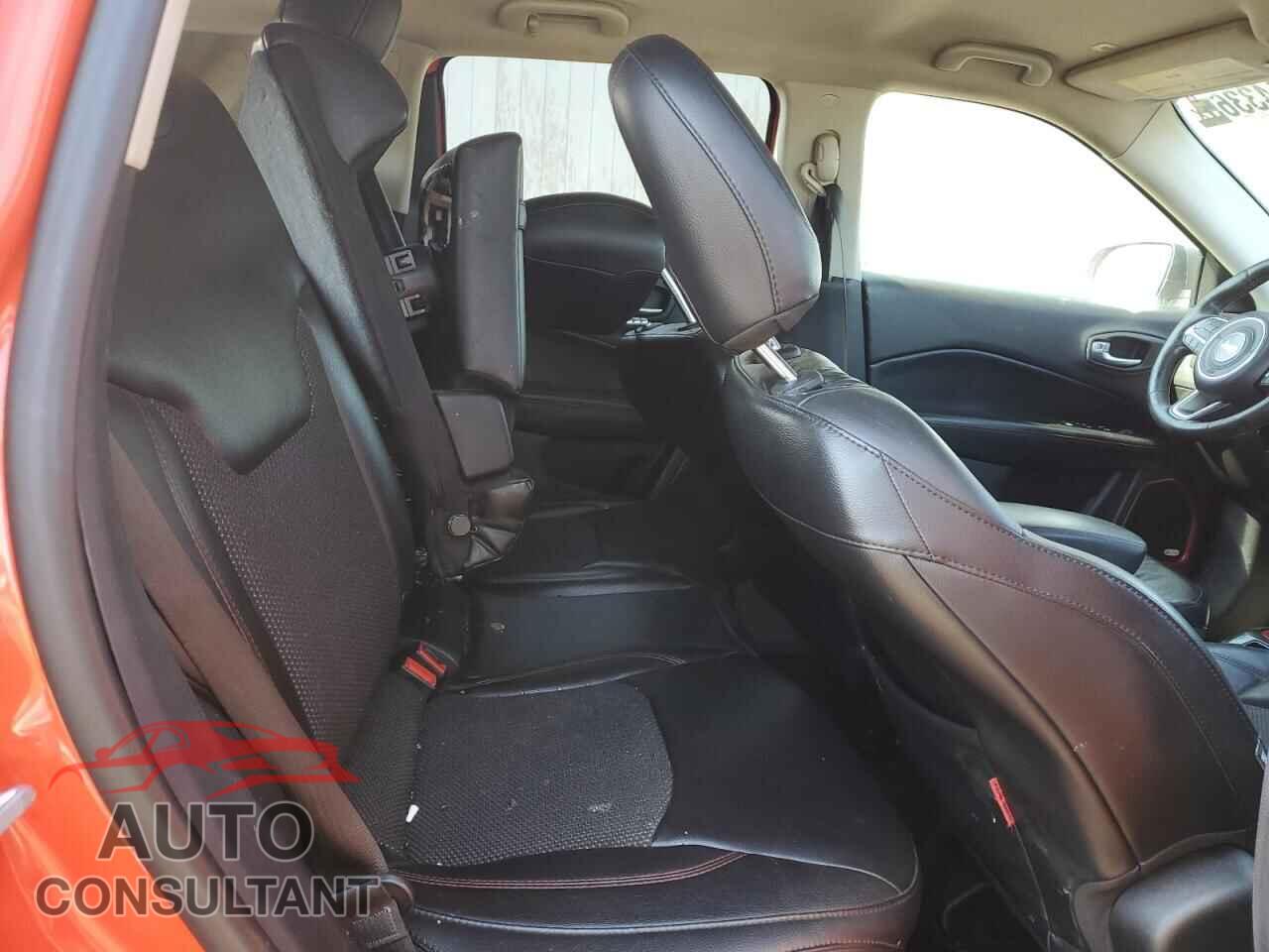 JEEP COMPASS 2018 - 3C4NJDDB2JT366679