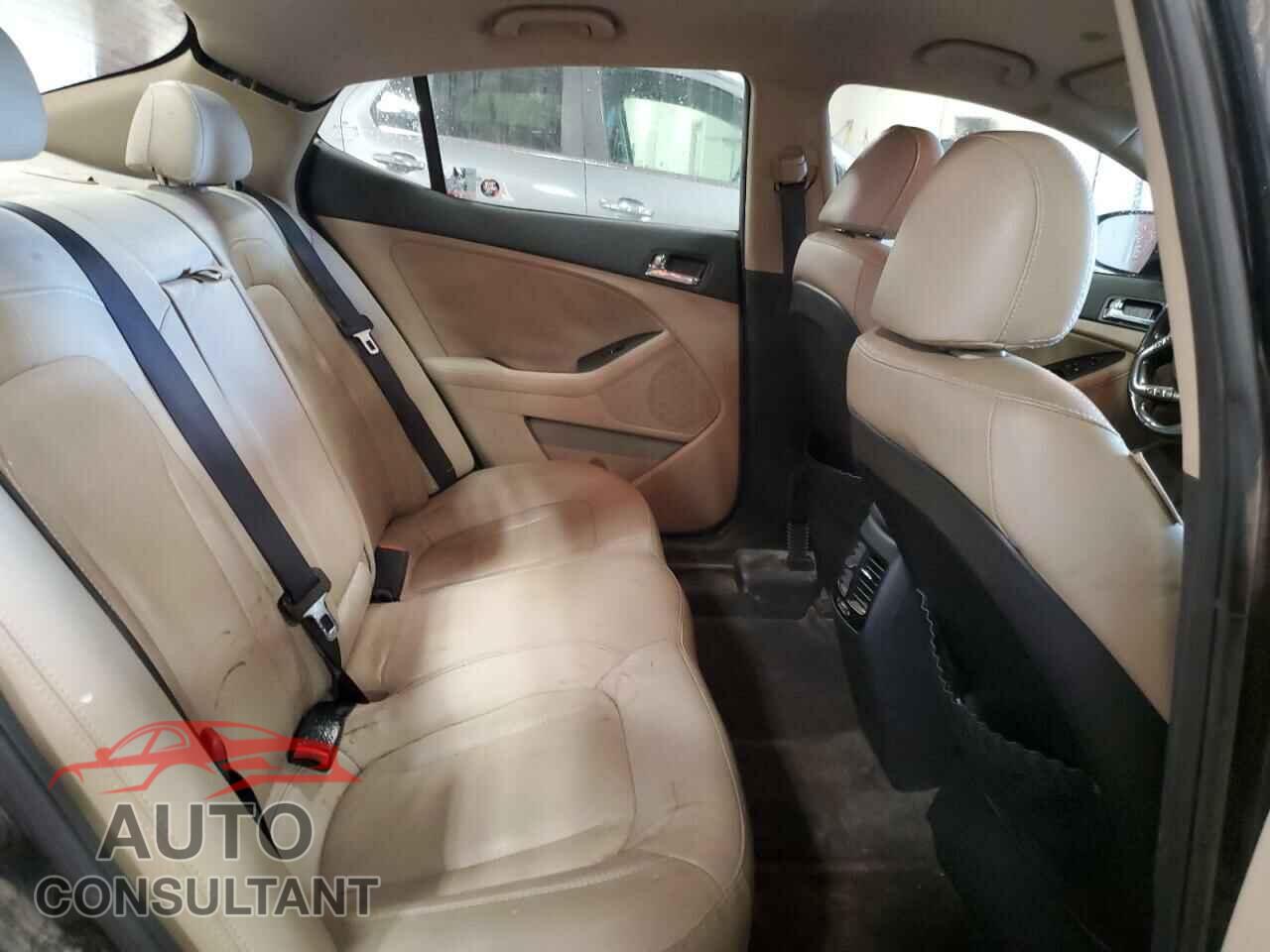 KIA OPTIMA 2011 - KNAGN4A77B5050643