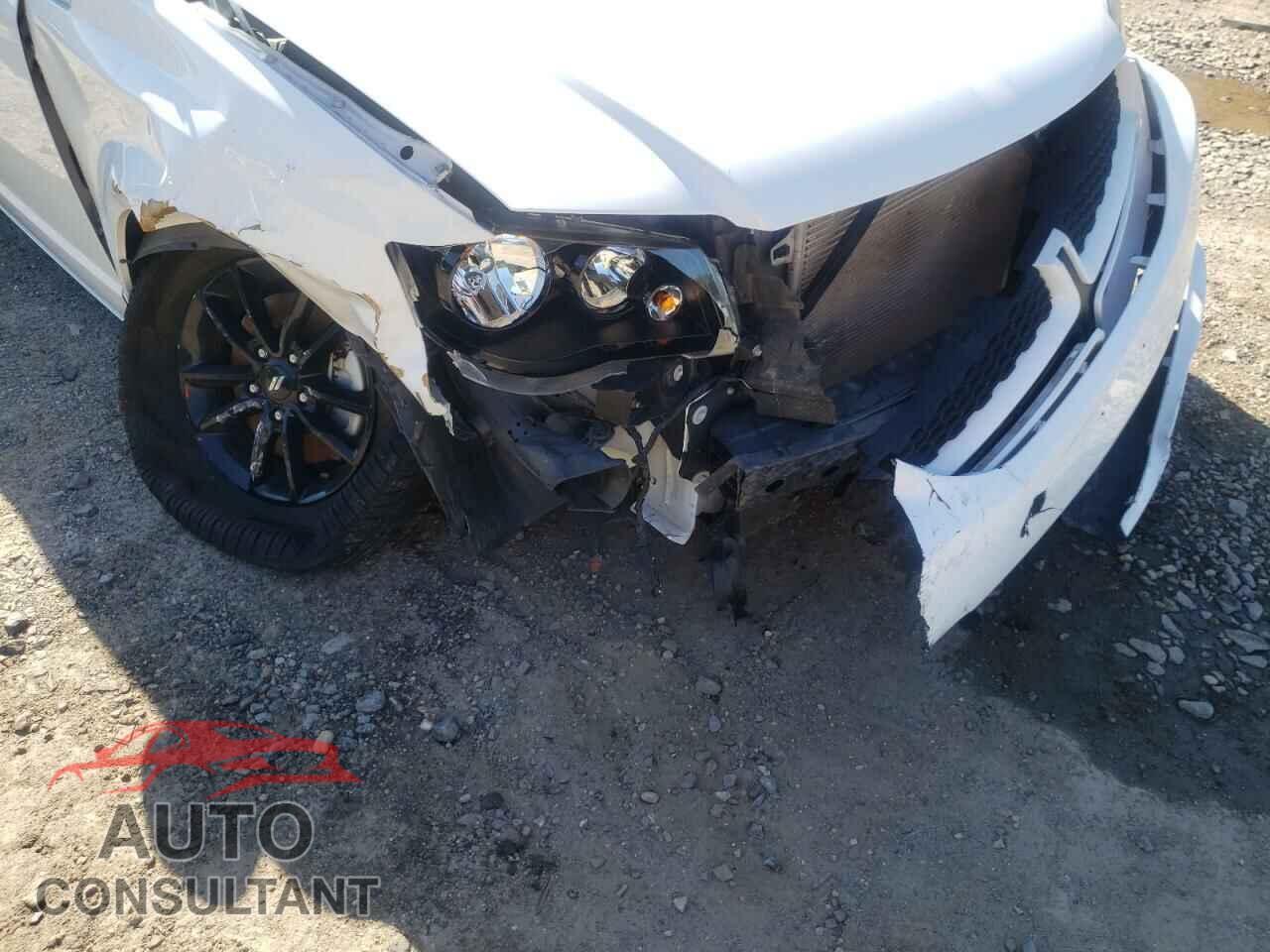 DODGE GRAND CARA 2019 - 2C4RDGEG5KR768804