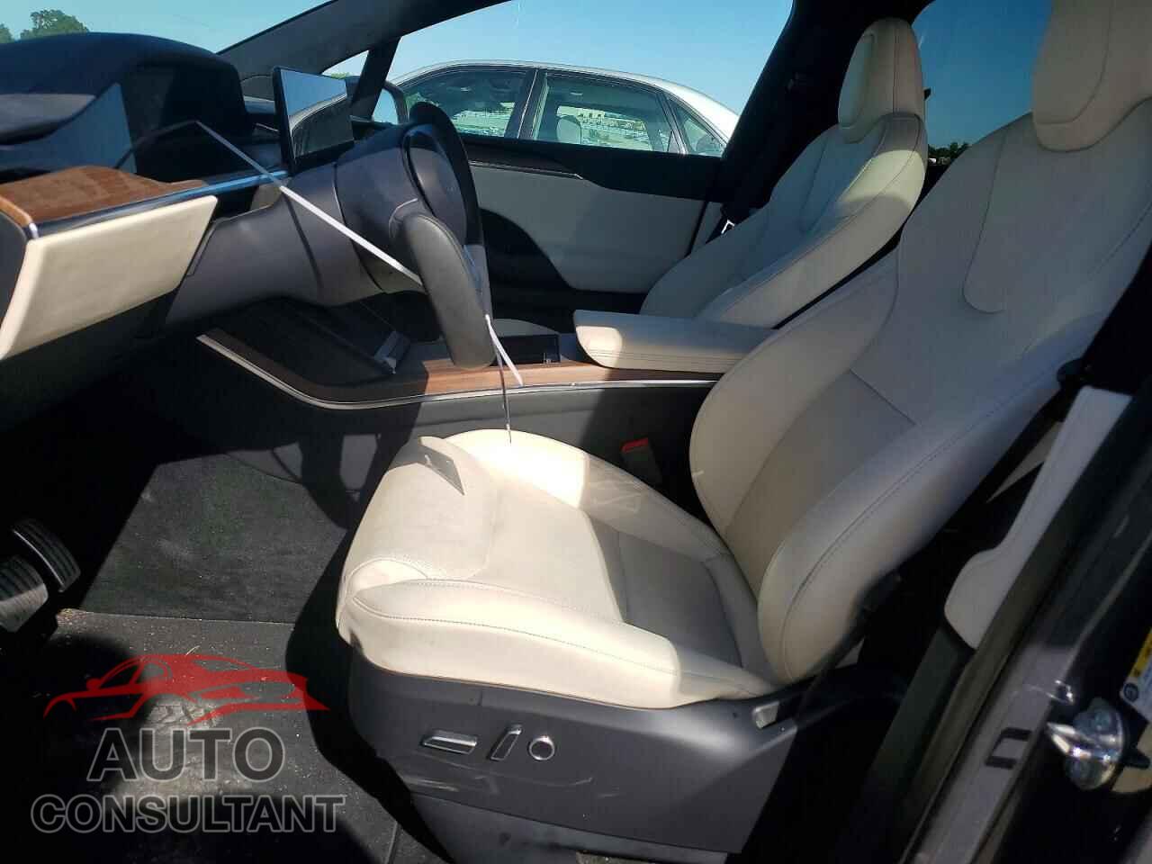 TESLA MODEL X 2023 - 7SAXCAE57PF392831