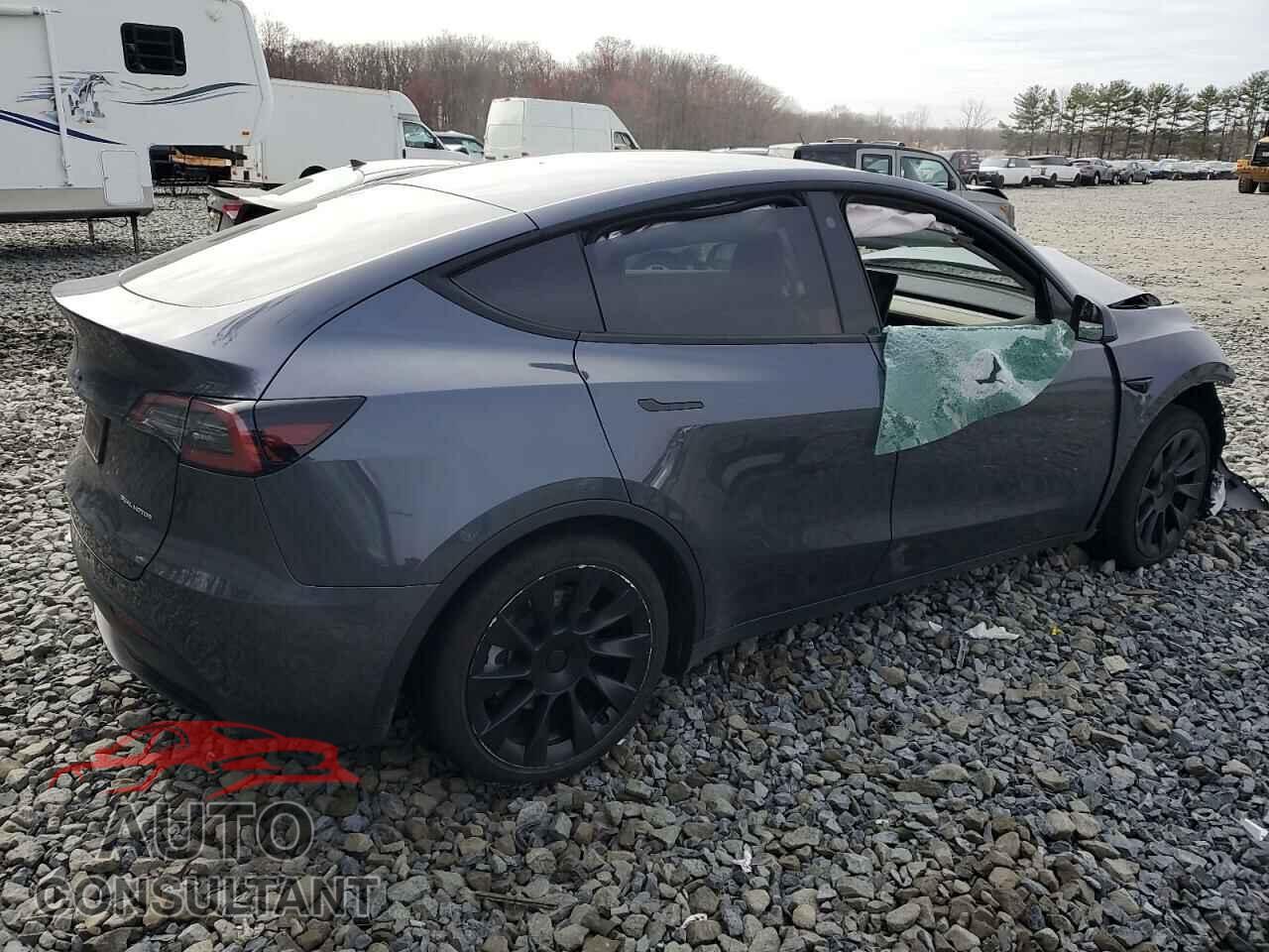 TESLA MODEL Y 2022 - 7SAYGDEE9NA009136