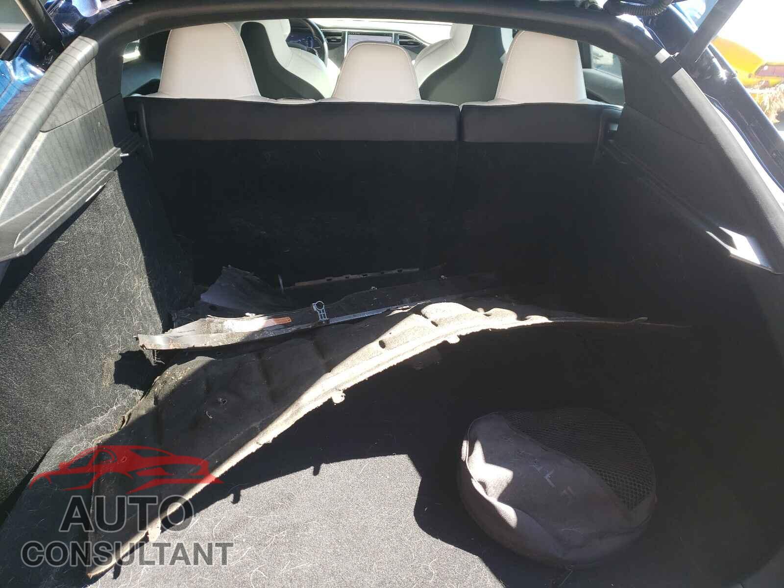 TESLA MODEL S 2017 - 5YJSA1E11HF209726