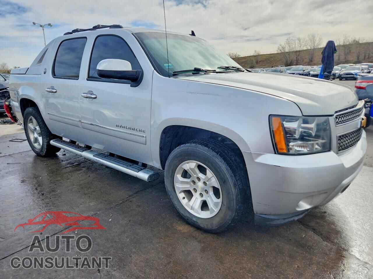 CHEVROLET AVALANCHE 2013 - 3GNMCGE08DG236835