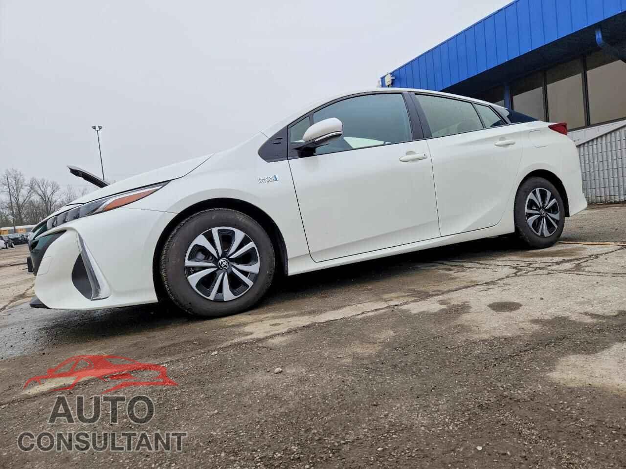 TOYOTA PRIUS 2017 - JTDKARFP7H3011585
