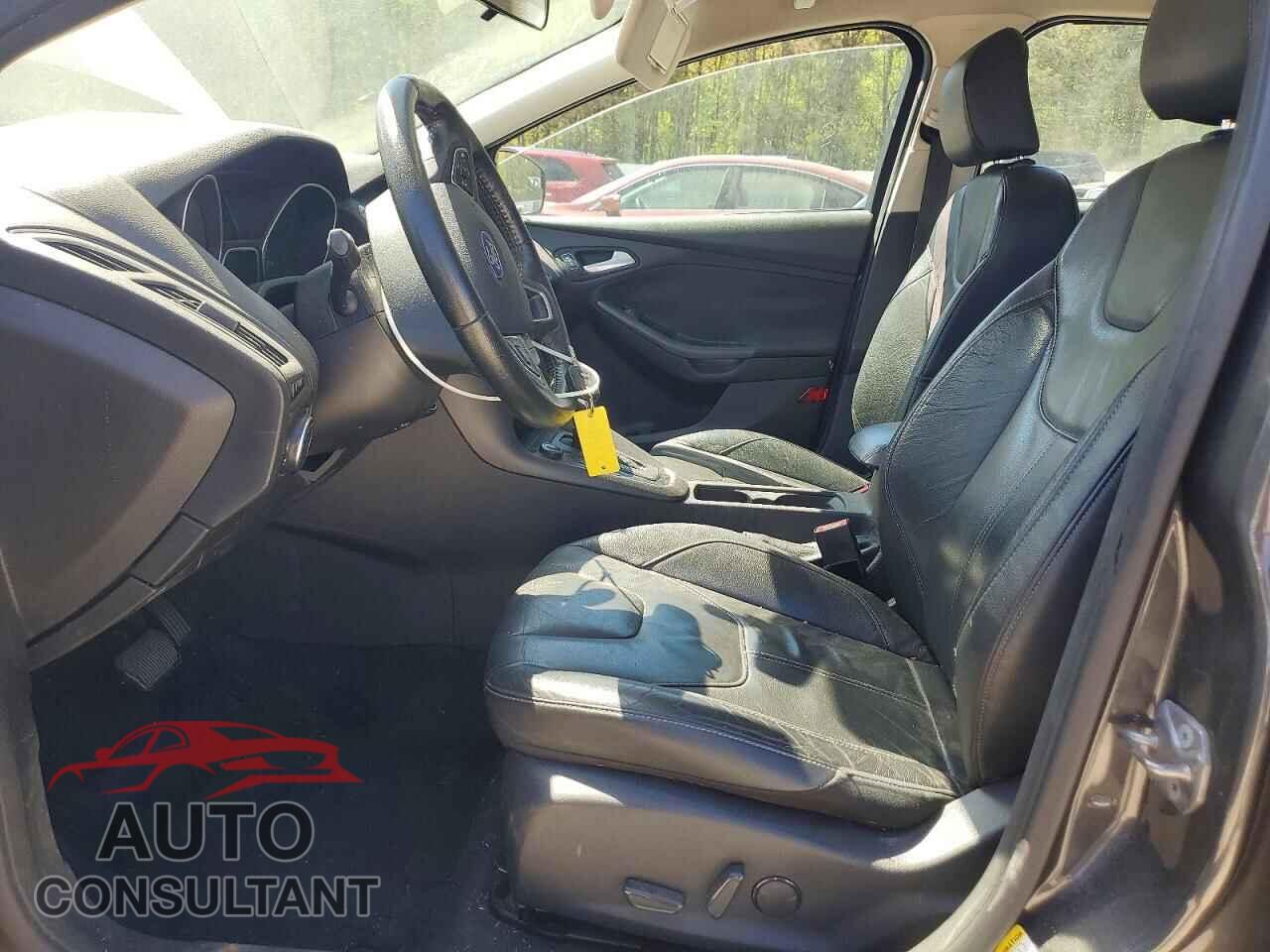 FORD FOCUS 2015 - 1FADP3K2XFL344879