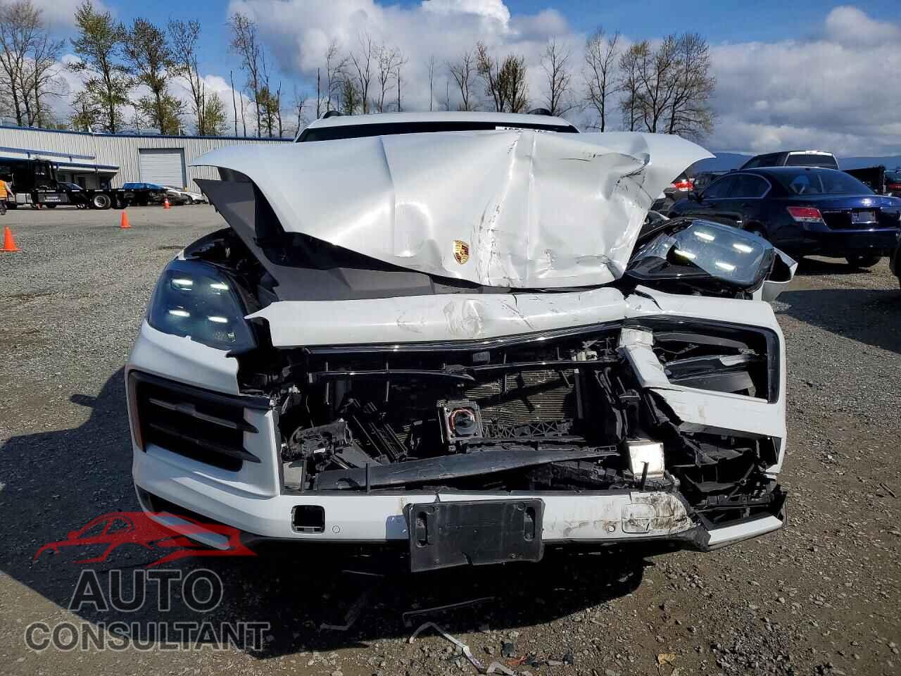 PORSCHE CAYENNE 2024 - WP1AA2AYXRDA13411