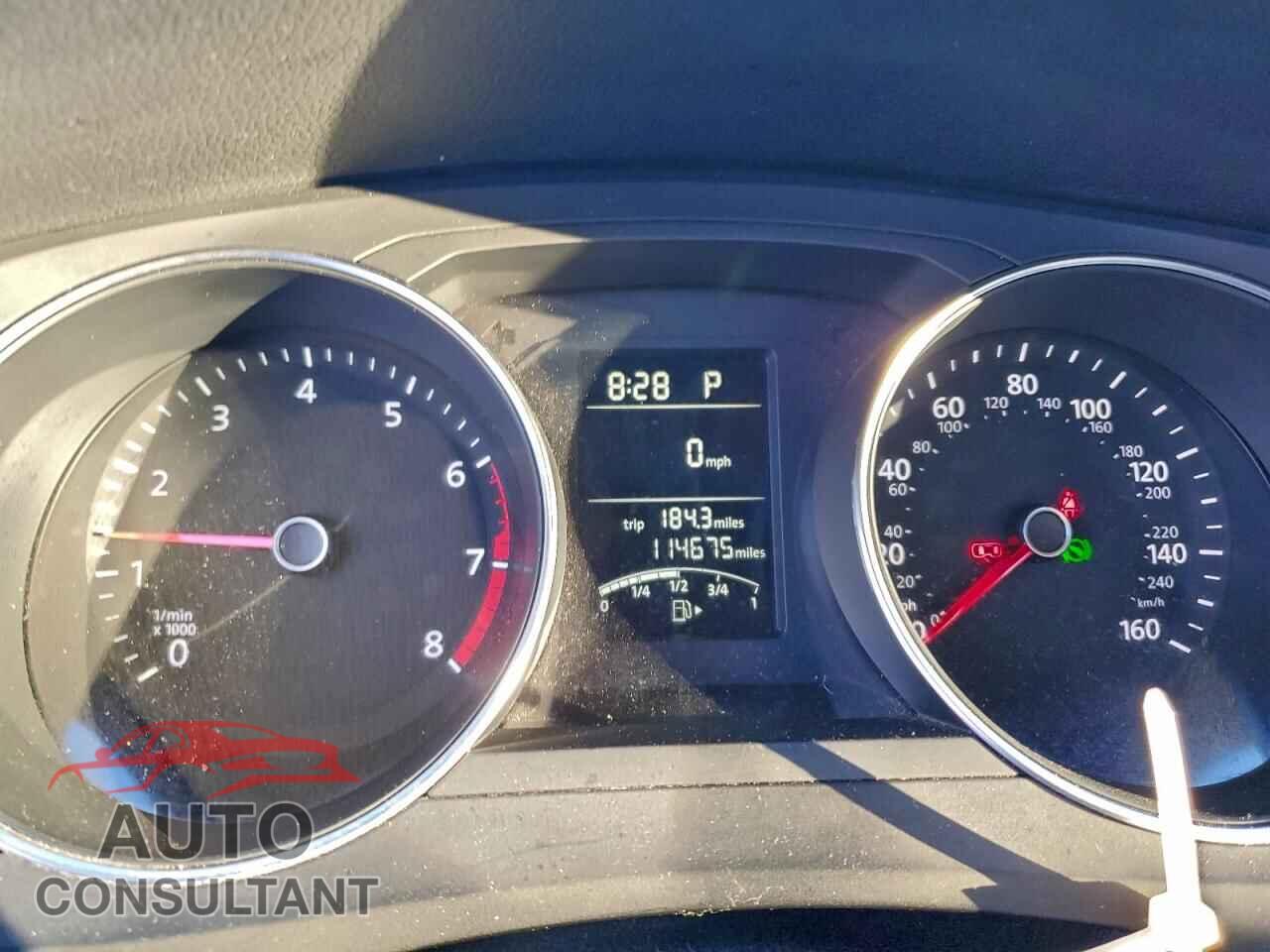 VOLKSWAGEN JETTA 2018 - 3VW2B7AJ4JM210700