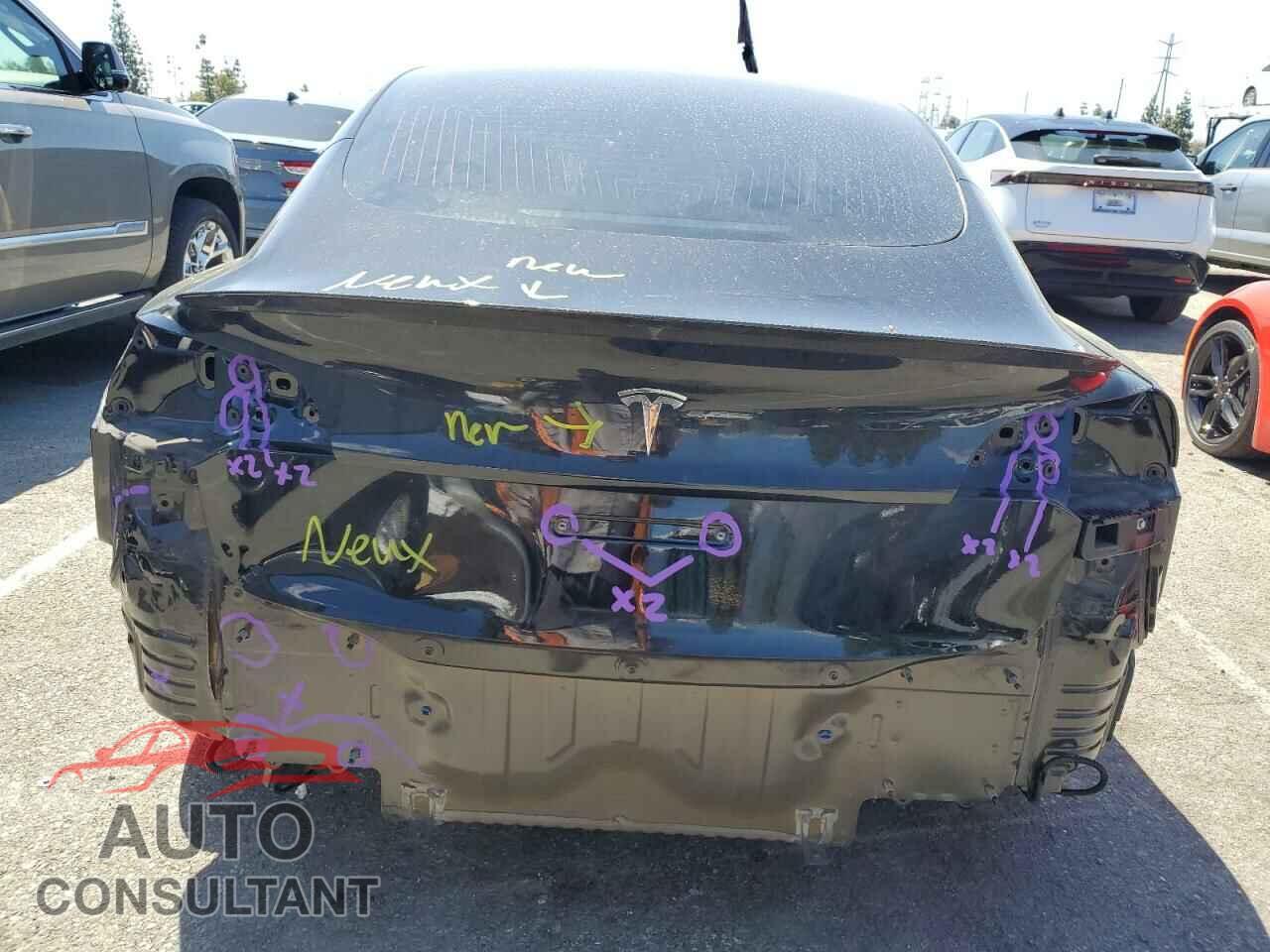 TESLA MODEL 3 2019 - 5YJ3E1EA5KF306590