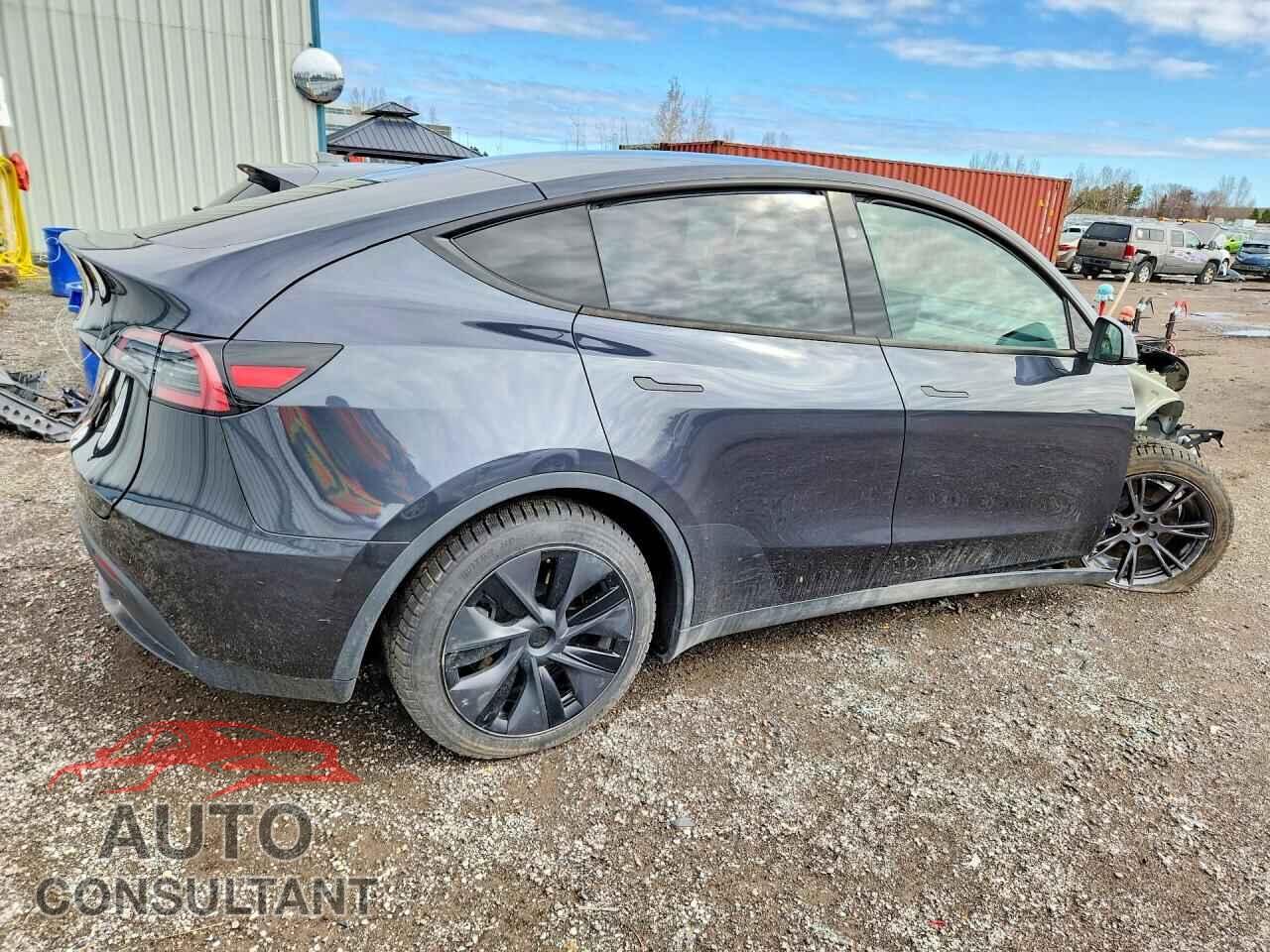 TESLA MODEL Y 2025 - 7SAYGDED4SF283530