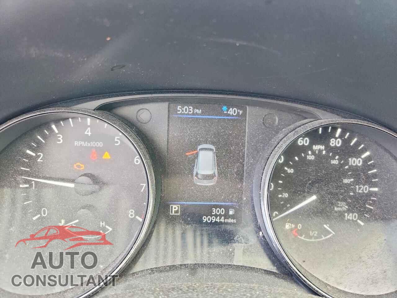 NISSAN ROGUE 2019 - 5N1AT2MT9KC746911