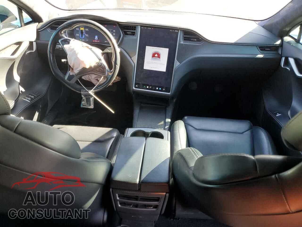 TESLA MODEL S 2019 - 5YJSA1E25KF299740