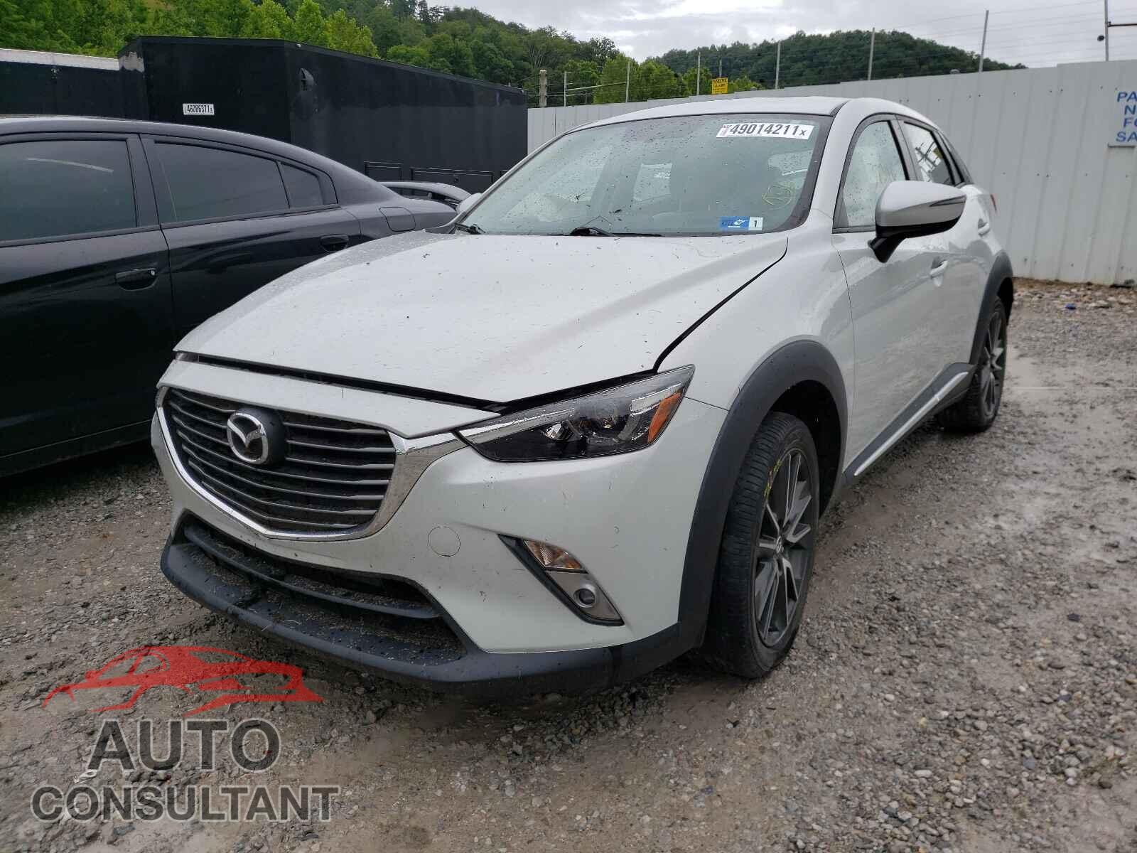 MAZDA CX-3 2017 - JM1DKFD7XH0155513