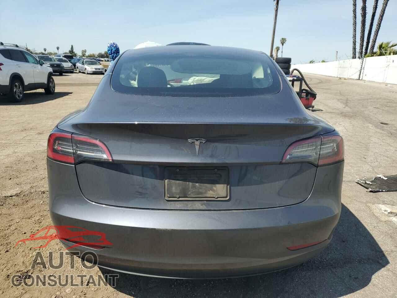 TESLA MODEL 3 2023 - 5YJ3E1EA8PF710801