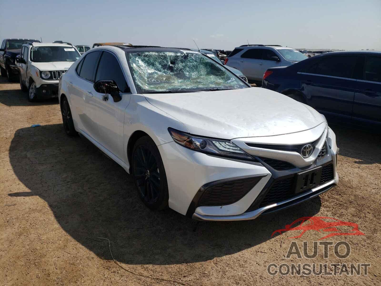 TOYOTA CAMRY 2021 - 4T1K61AK3MU521169