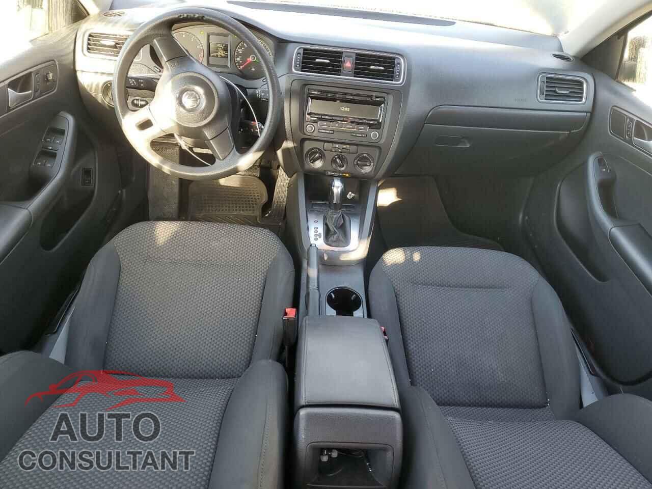 VOLKSWAGEN JETTA 2014 - 3VW2K7AJ7EM237847