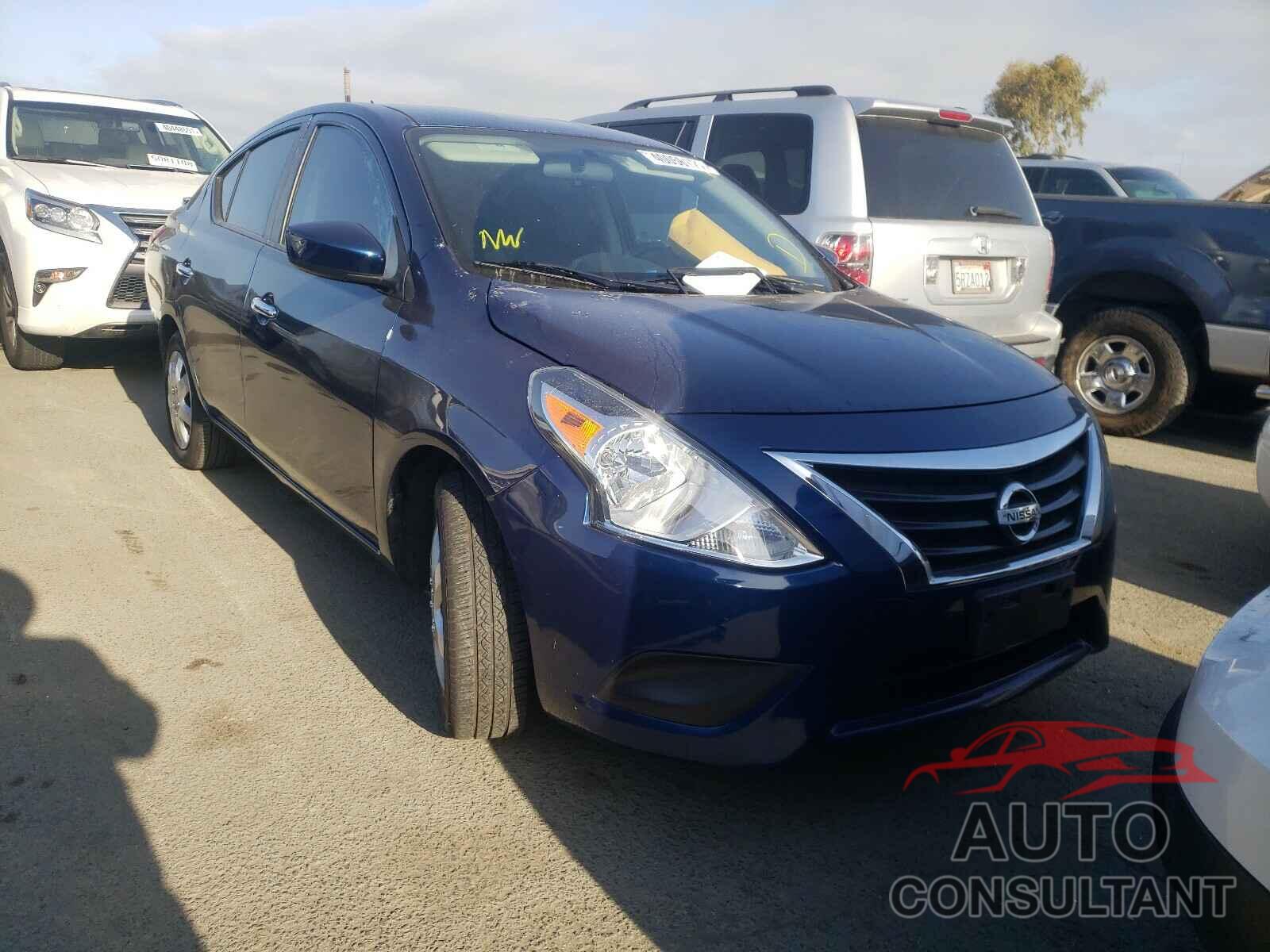 NISSAN VERSA 2018 - 3N1CN7AP0JL845702