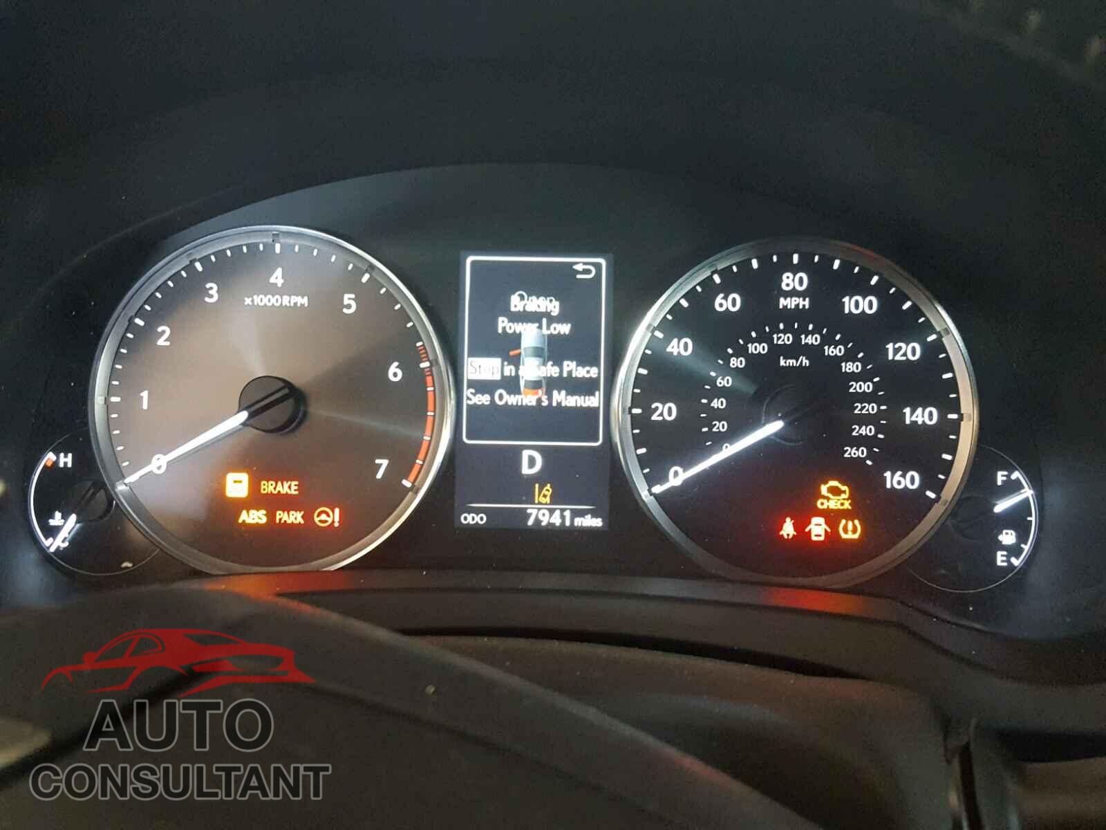LEXUS IS 2017 - JTHBA1D23H5061847