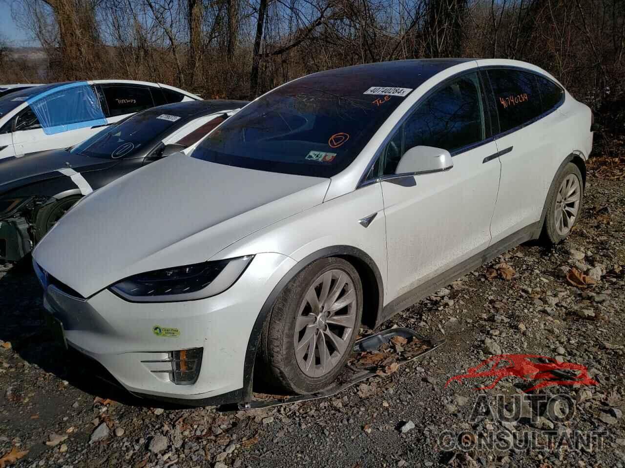 TESLA MODEL X 2017 - 5YJXCDE20HF044424