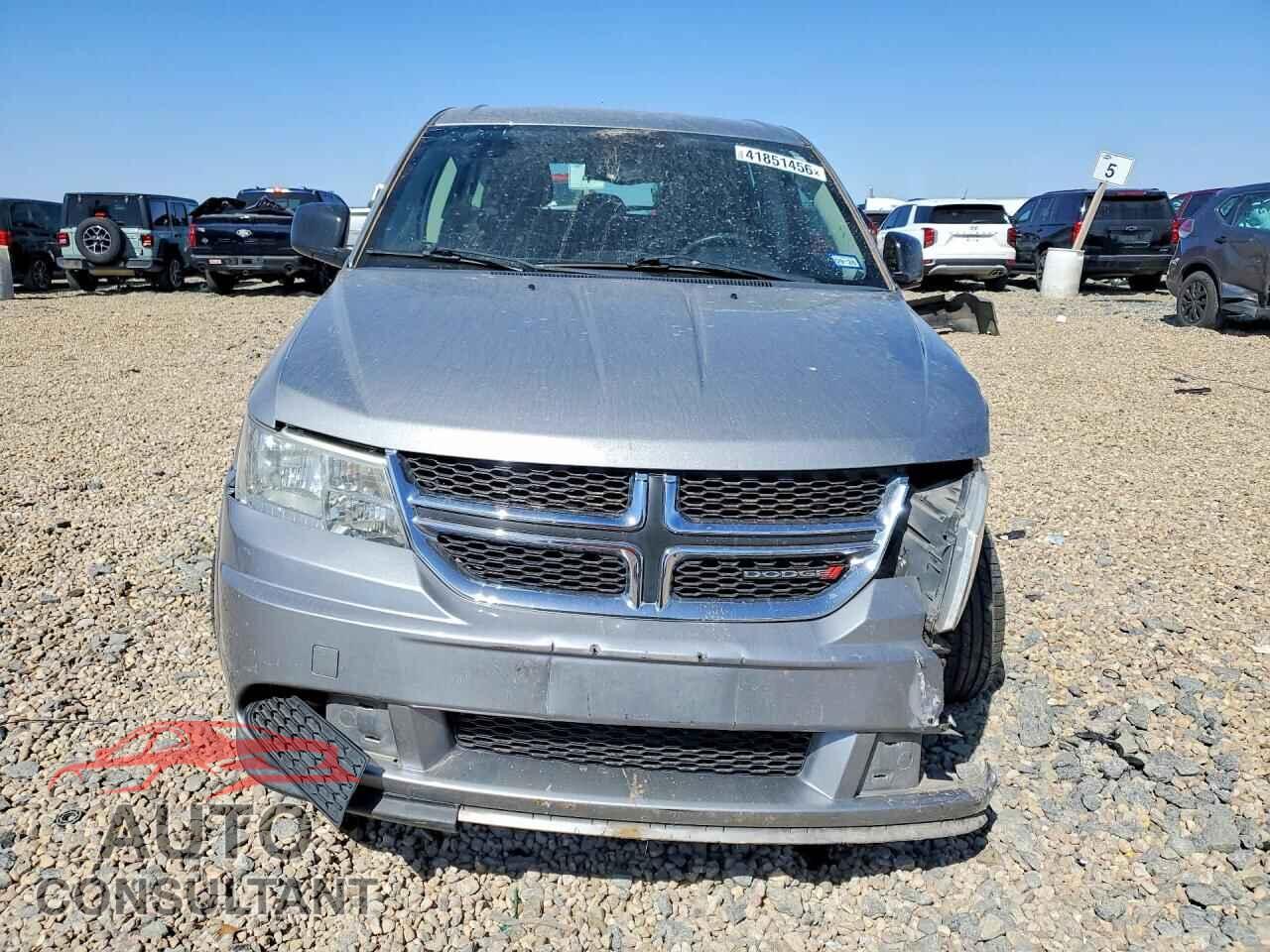 DODGE JOURNEY SE 2015 - 3C4PDCAB0FT735951