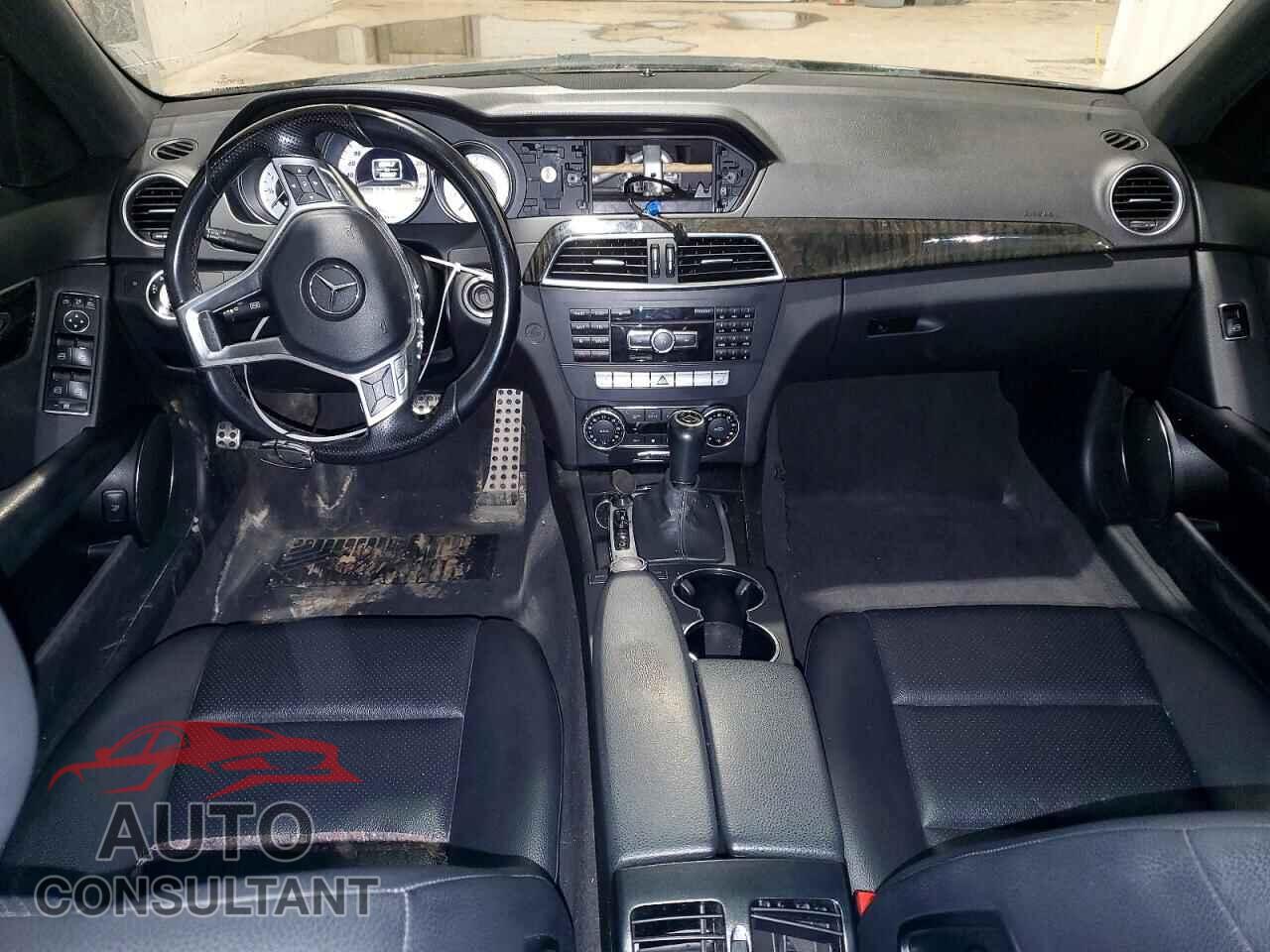 MERCEDES-BENZ C-CLASS 2012 - WDDGF8FB4CA686925