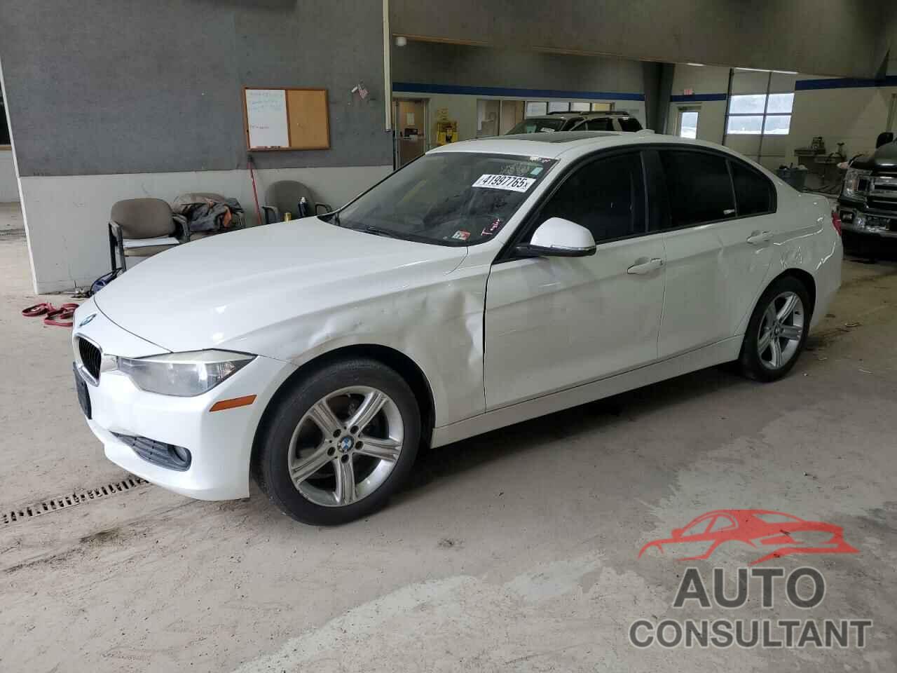 BMW 3 SERIES 2014 - WBA3C3C55EPV90141