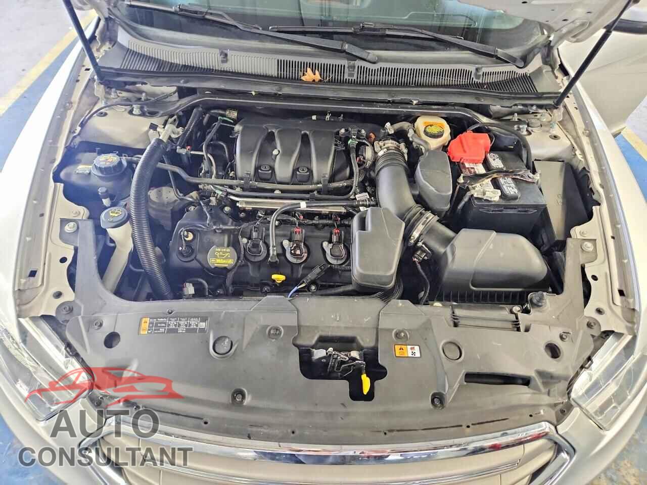FORD TAURUS 2013 - 1FAHP2E81DG209842