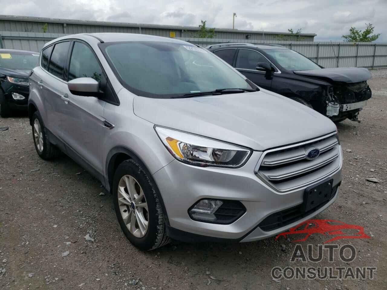 FORD ESCAPE 2017 - 1FMCU0GD6HUC97706