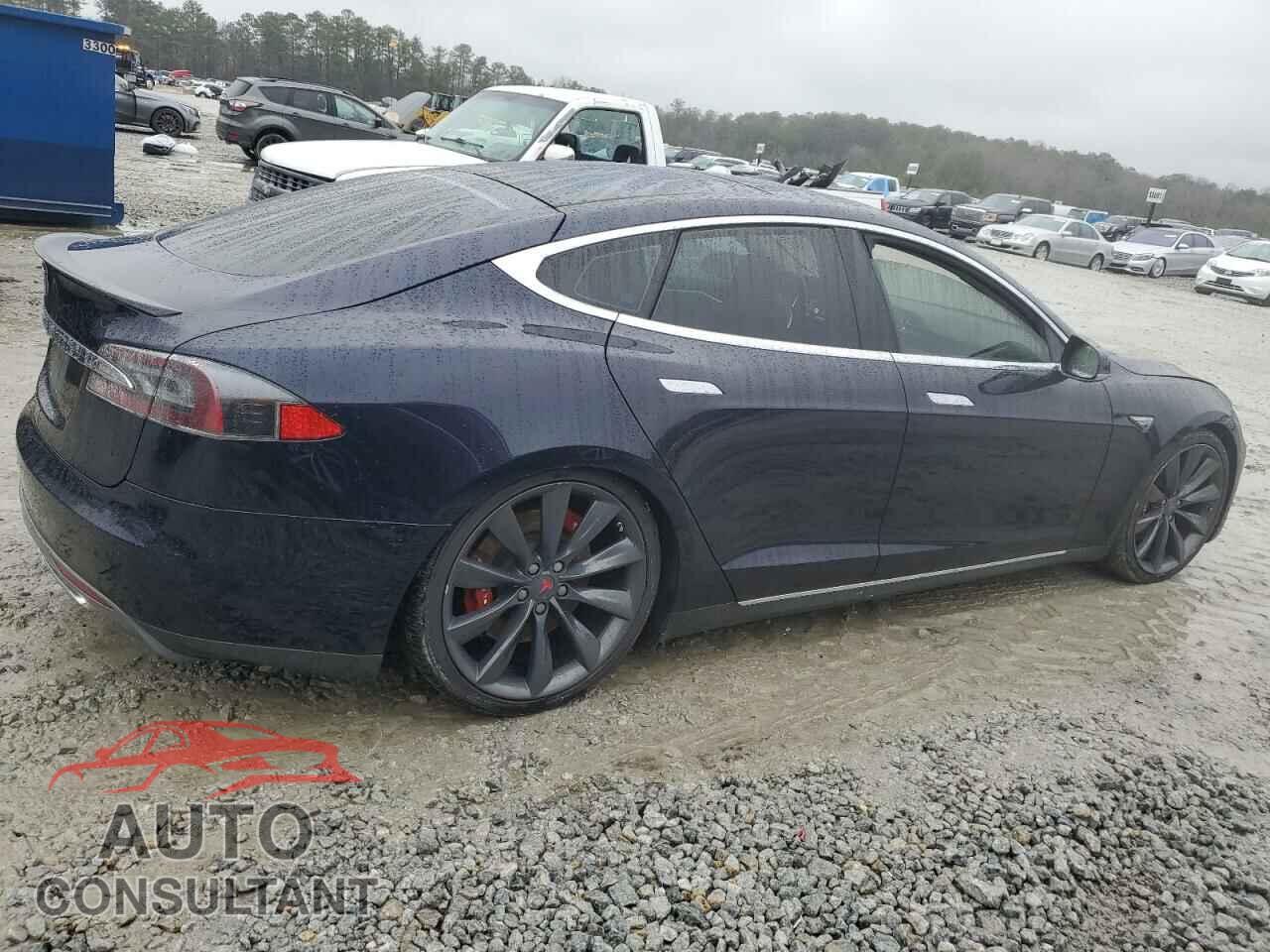 TESLA MODEL S 2013 - 5YJSA1DP3DFP02887