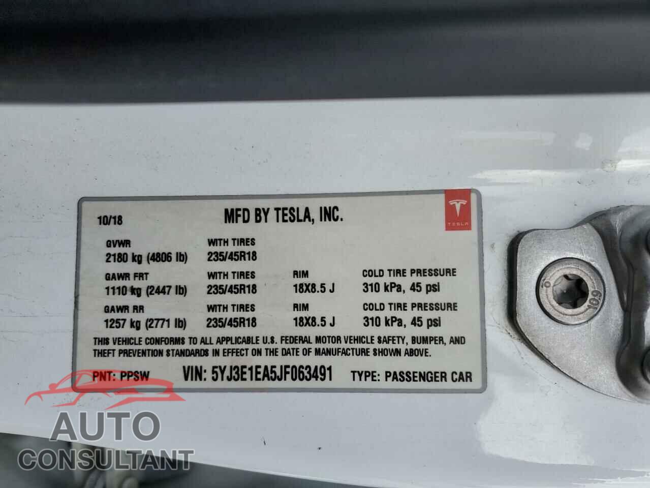 TESLA MODEL 3 2018 - 5YJ3E1EA5JF063491