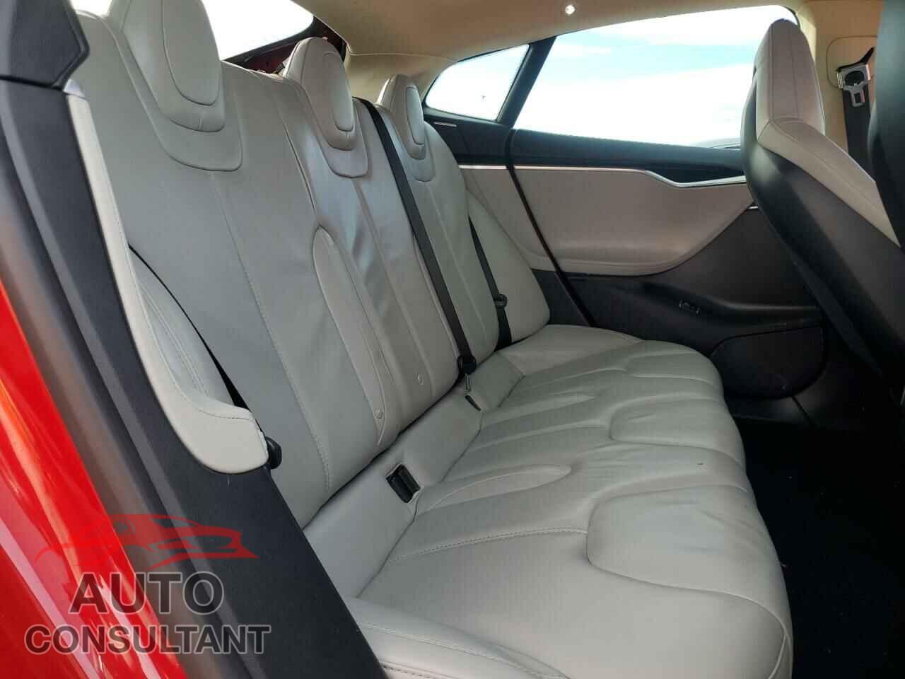 TESLA MODEL S 2013 - 5YJSA1CN6DFP09932