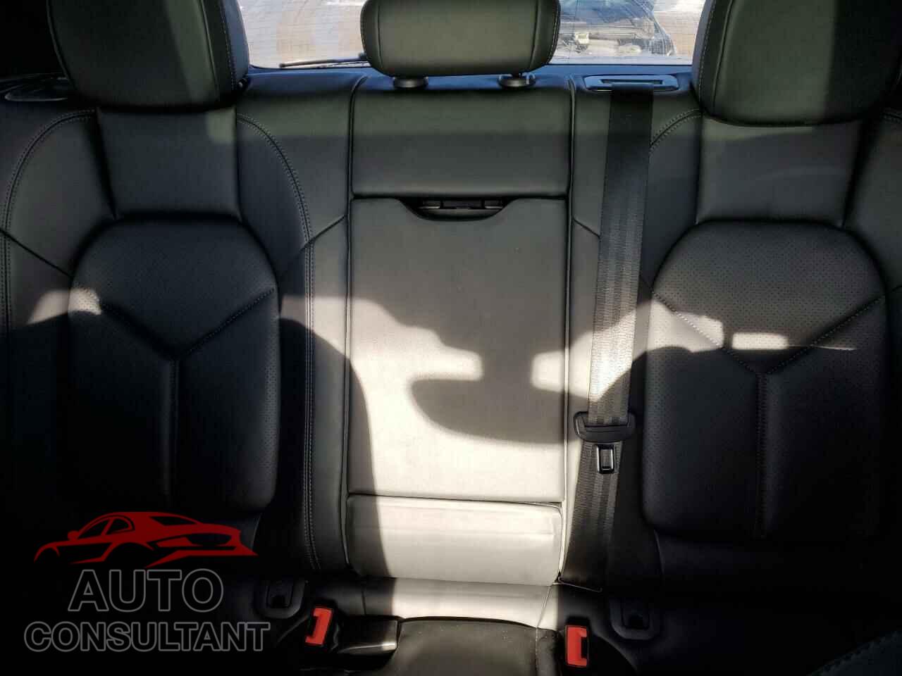 PORSCHE MACAN 2016 - WP1AB2A55GLB42159