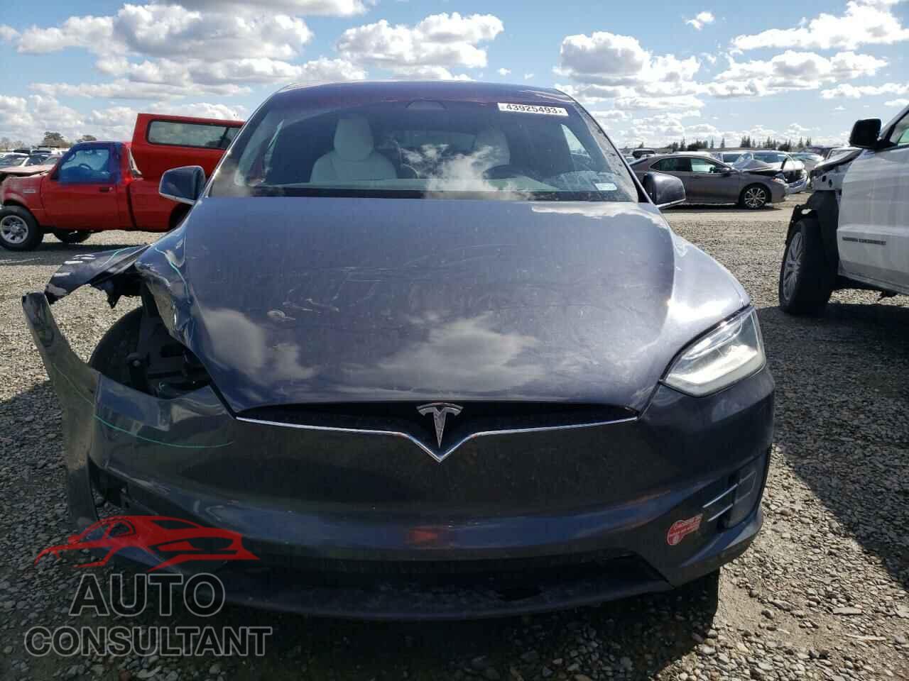 TESLA MODEL X 2017 - 5YJXCBE2XHF037887