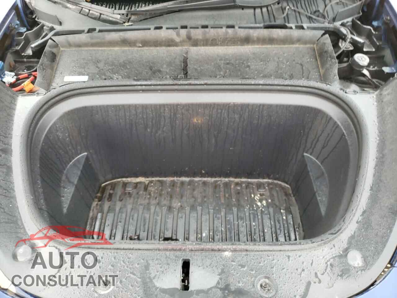 TESLA MODEL Y 2022 - 7SAYGAEE2NF425112