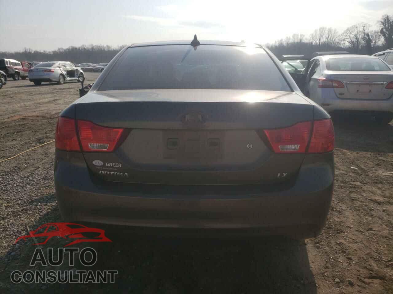KIA OPTIMA 2009 - KNAGE228X95348688