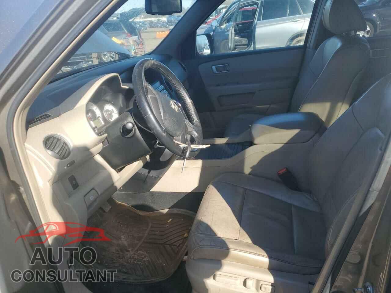 HONDA PILOT 2009 - 5FNYF48539B033436