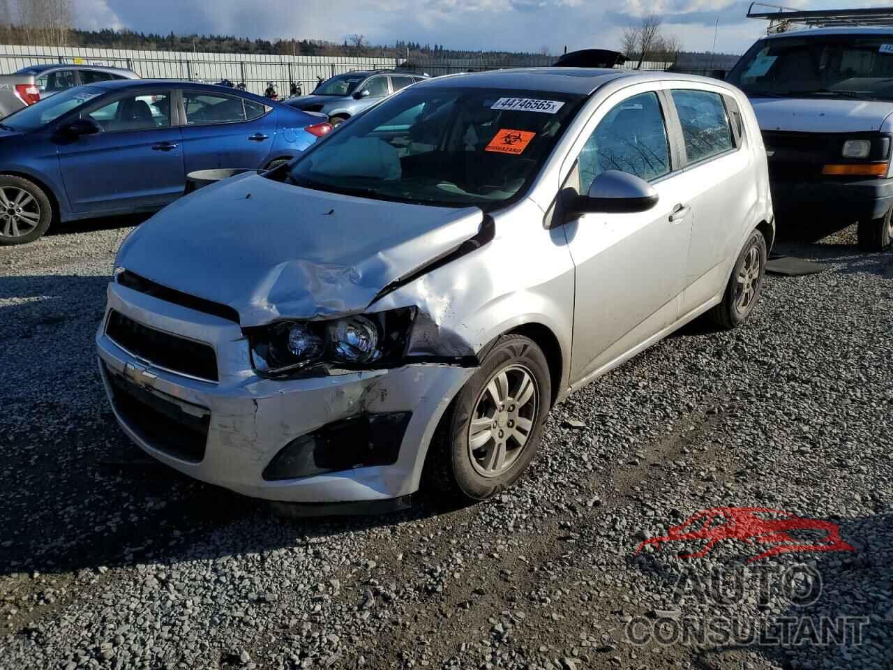 CHEVROLET SONIC 2014 - 1G1JC6SB2E4175680