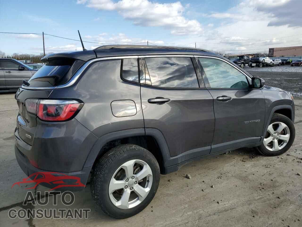 JEEP COMPASS 2018 - 3C4NJDBB5JT492702