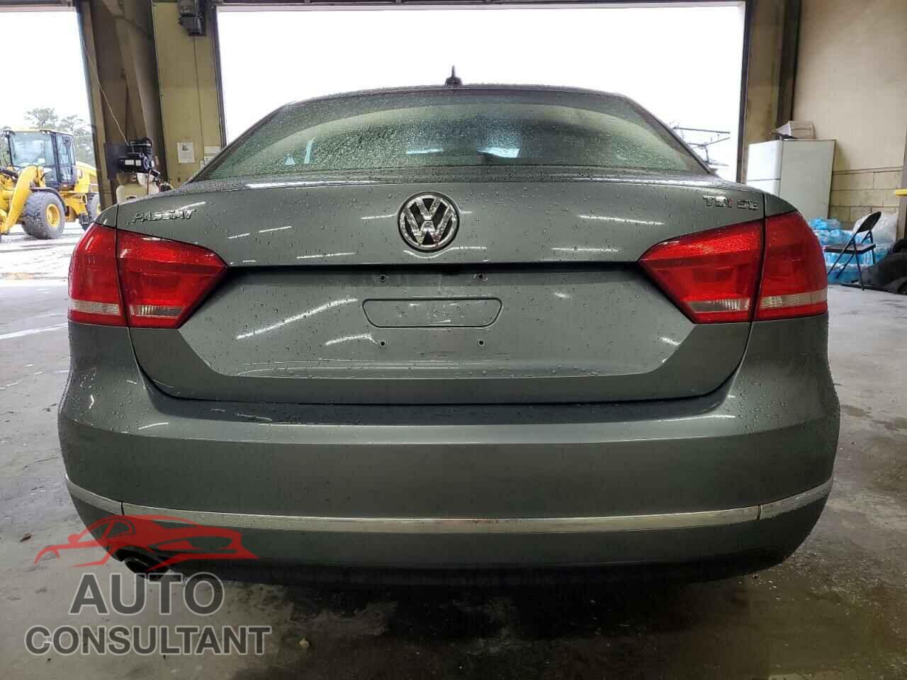 VOLKSWAGEN PASSAT 2015 - 1VWBT7A32FC072808