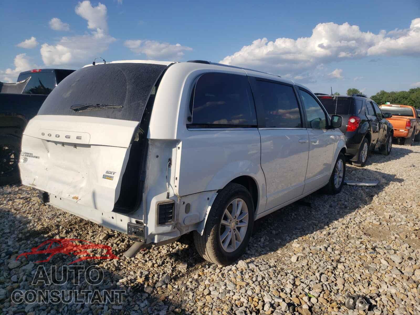 DODGE GRAND CARA 2018 - 2C4RDGCG7JR184082