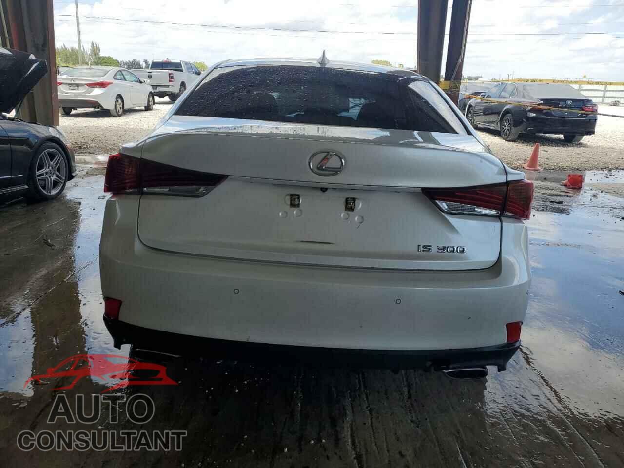 LEXUS IS 2018 - JTHBA1D26J5075733
