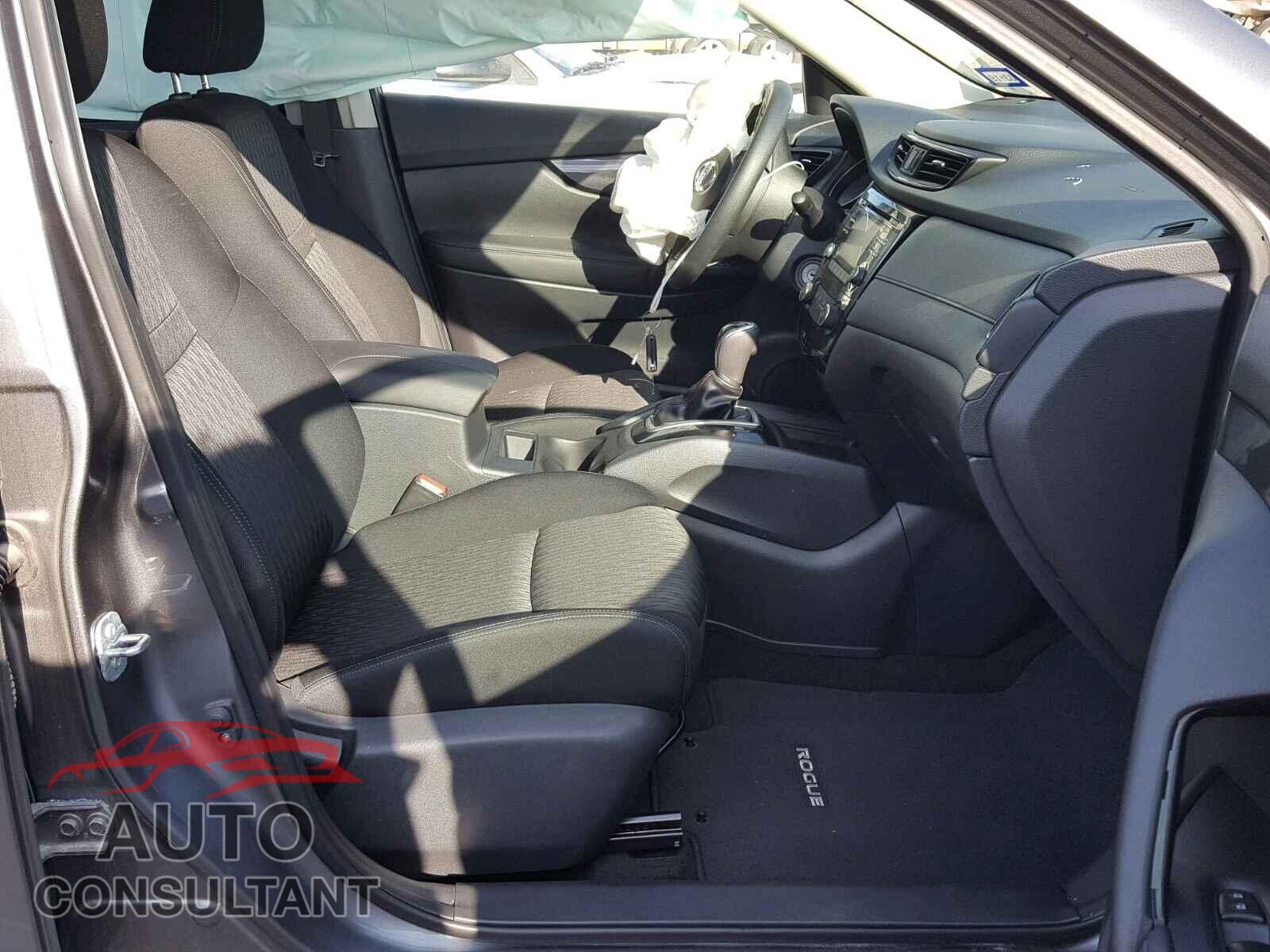NISSAN ROGUE S 2017 - KNMAT2MT6HP570602