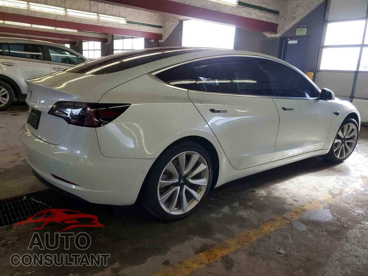 TESLA MODEL 3 2019 - 5YJ3E1EA6KF302757