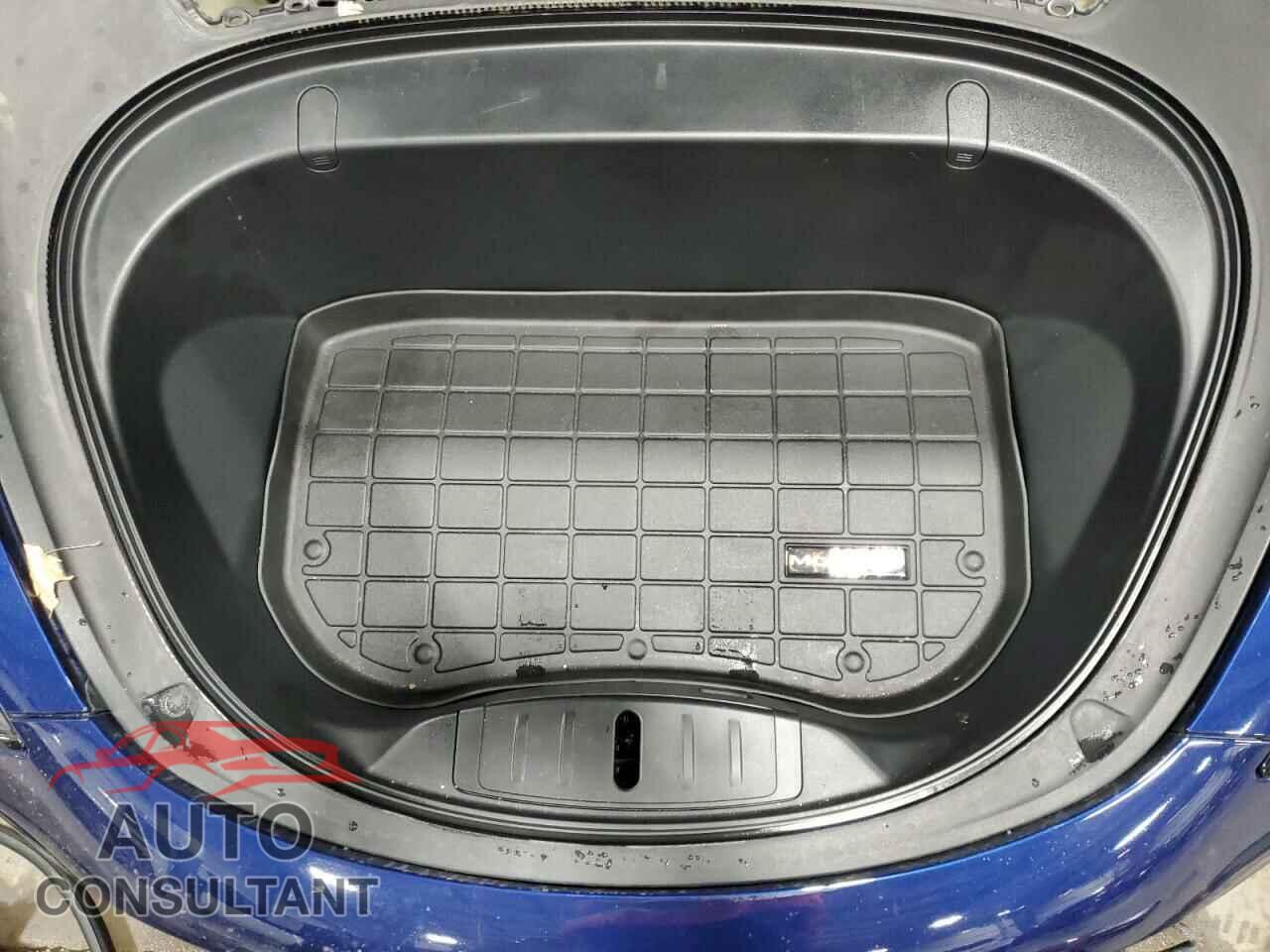 TESLA MODEL 3 2018 - 5YJ3E1EB9JF135396