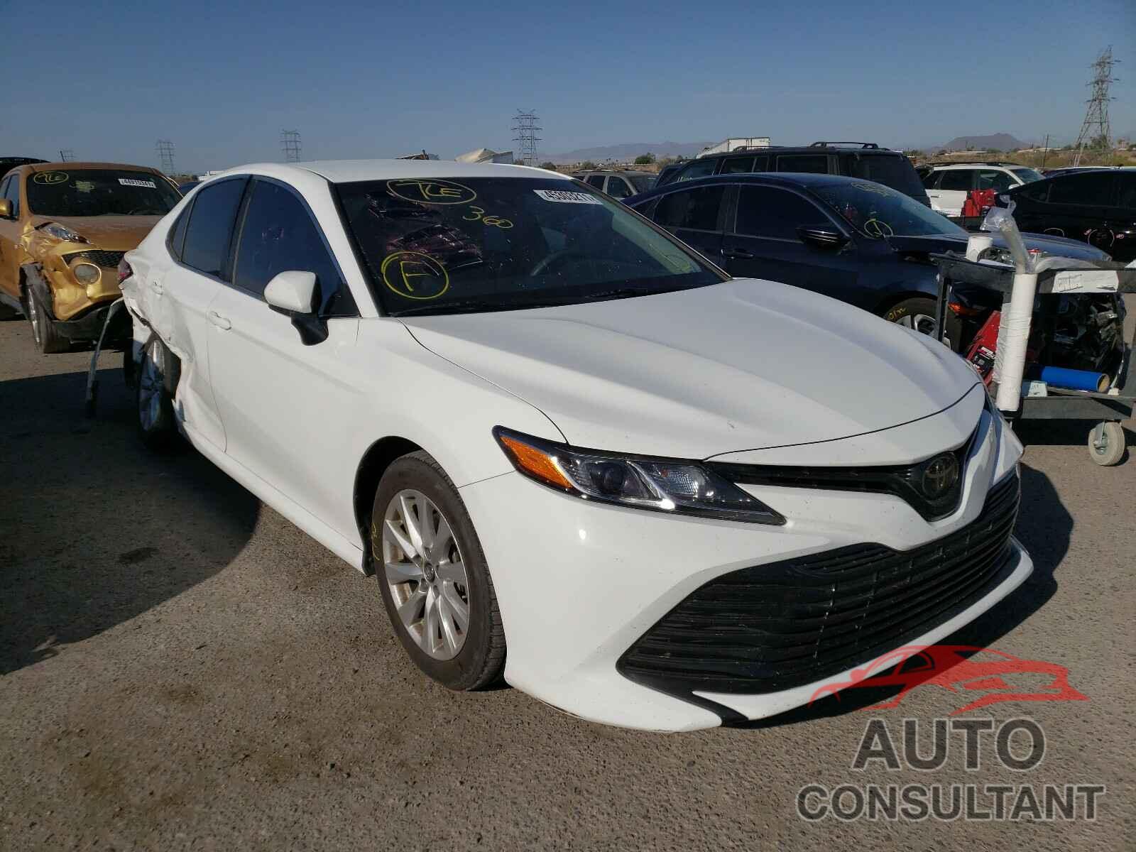 TOYOTA CAMRY 2018 - 4T1B11HK5JU591644