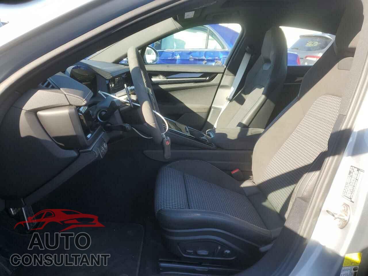 PORSCHE PANAMERA 2024 - WP0AA2YA6RL004849