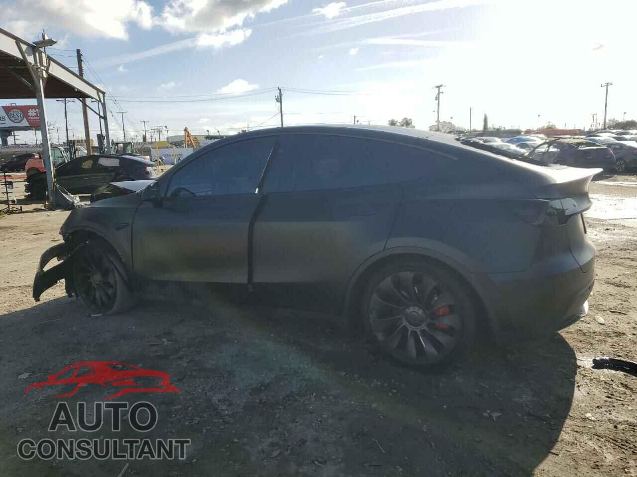 TESLA MODEL Y 2024 - 7SAYGDEF2RF023249