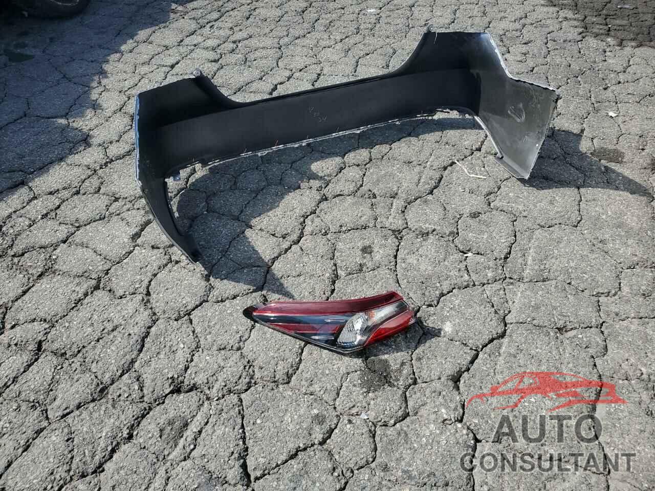 TOYOTA CAMRY 2023 - 4T1C11AK2PU141442